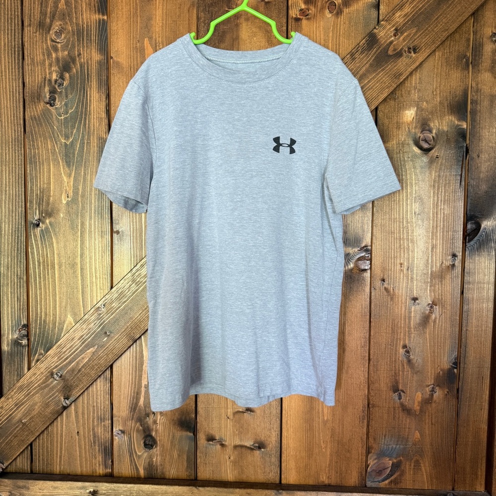 Under Armour Youth Grey Heat Gear Short Sleeve Shirt Loose Fit Youth Small Boys